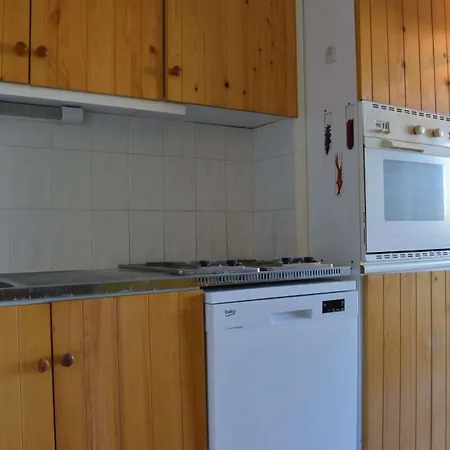 2 Pieces 6 Personnes Cyprien Sc150-138